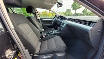 Volkswagen Passat Variant - 11