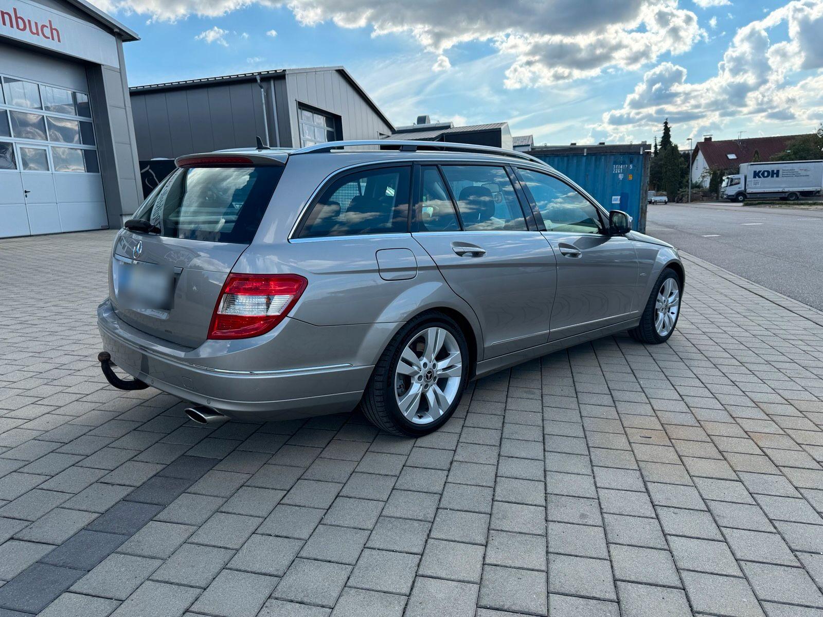Mercedes-Benz C320 2008 — engine 224 HP (165kW)