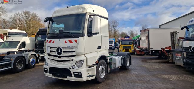 Mercedes-Benz 1843 DB 1843 mit PTU für Kompressor leichte Beul