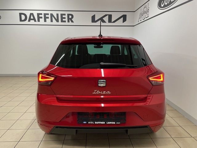 Fahrzeugabbildung SEAT Ibiza Road Edition Navi Kamera VerkERK LED Navi
