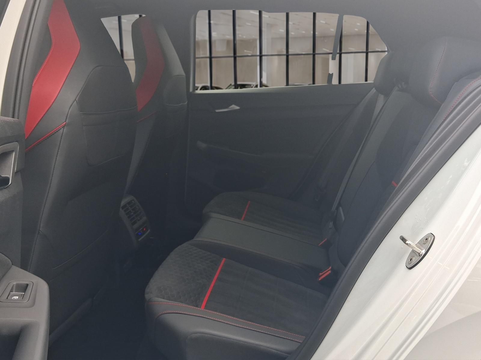 Volkswagen Golf VIII 2.0 l TSI GTI Clubsport, миниатюра 6