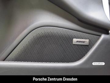 صورة مصغرة 32 لـ 2025 Porsche TAYCAN