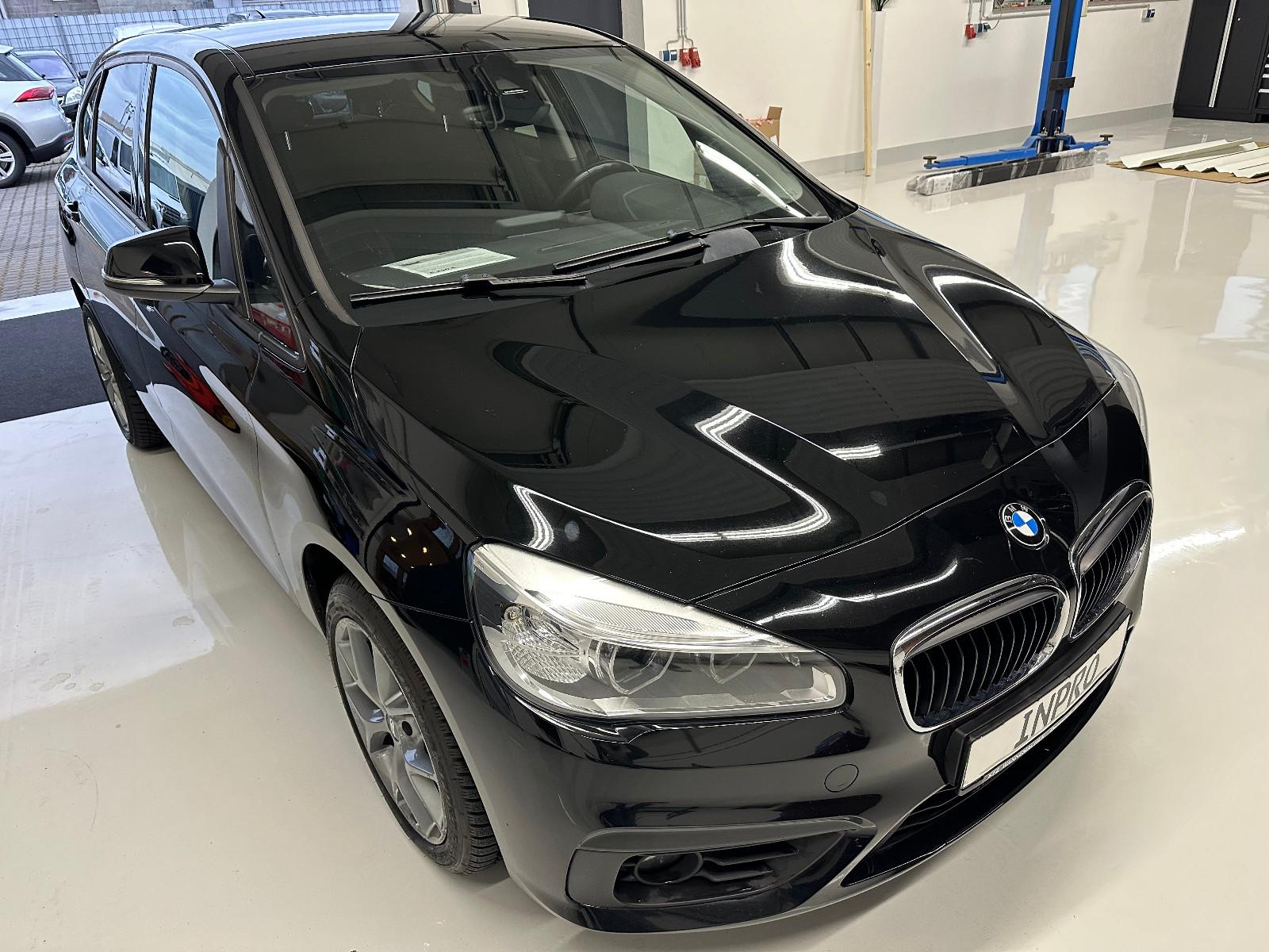 BMW 216