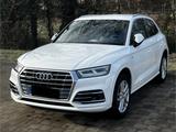 Audi Q5 2.0 TFSI S tronic quattro sport - Audi Q5 Gebrauchtwagen in Stuttgart
