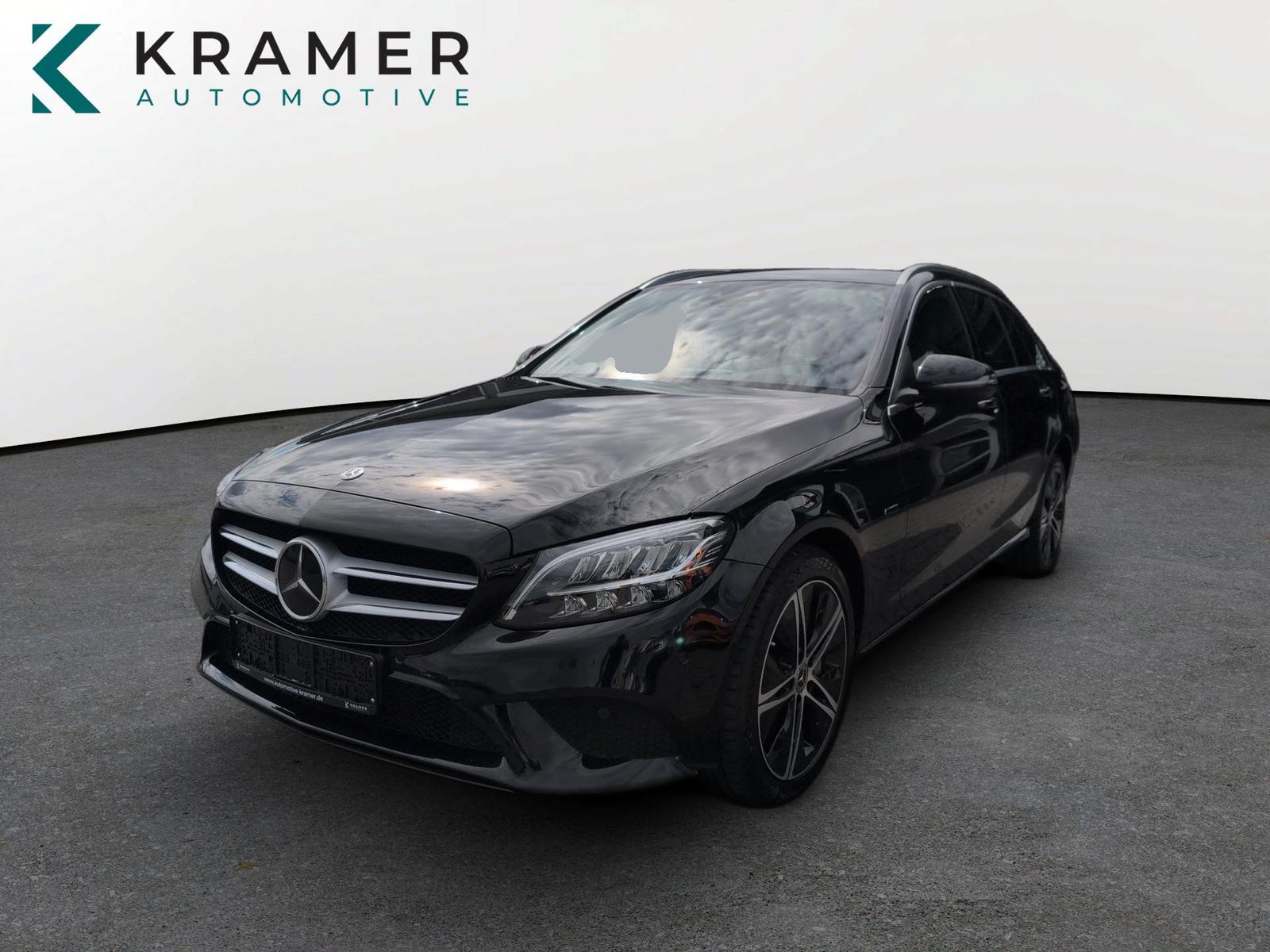 Mercedes-Benz C 300 de T. Avantgarde LEDER+AHK+LED+HEAD+SHZ