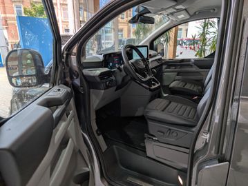 Ford Tourneo Custom 2.0 L Titanium +