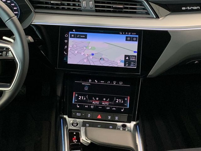 Q8 Sportback e-tron S-LINE QUATTRO +LED+AHK+HUD+