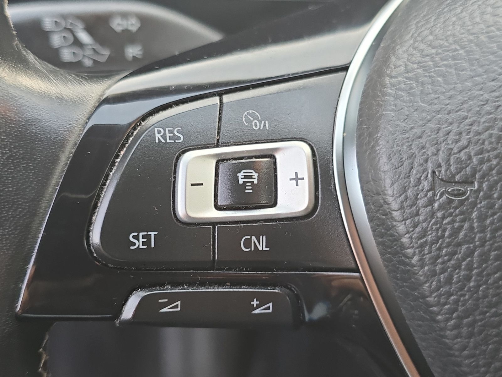 Fahrzeugabbildung Volkswagen T6 Multivan Generation Six+DSG+7 Sitze+AHK+LED