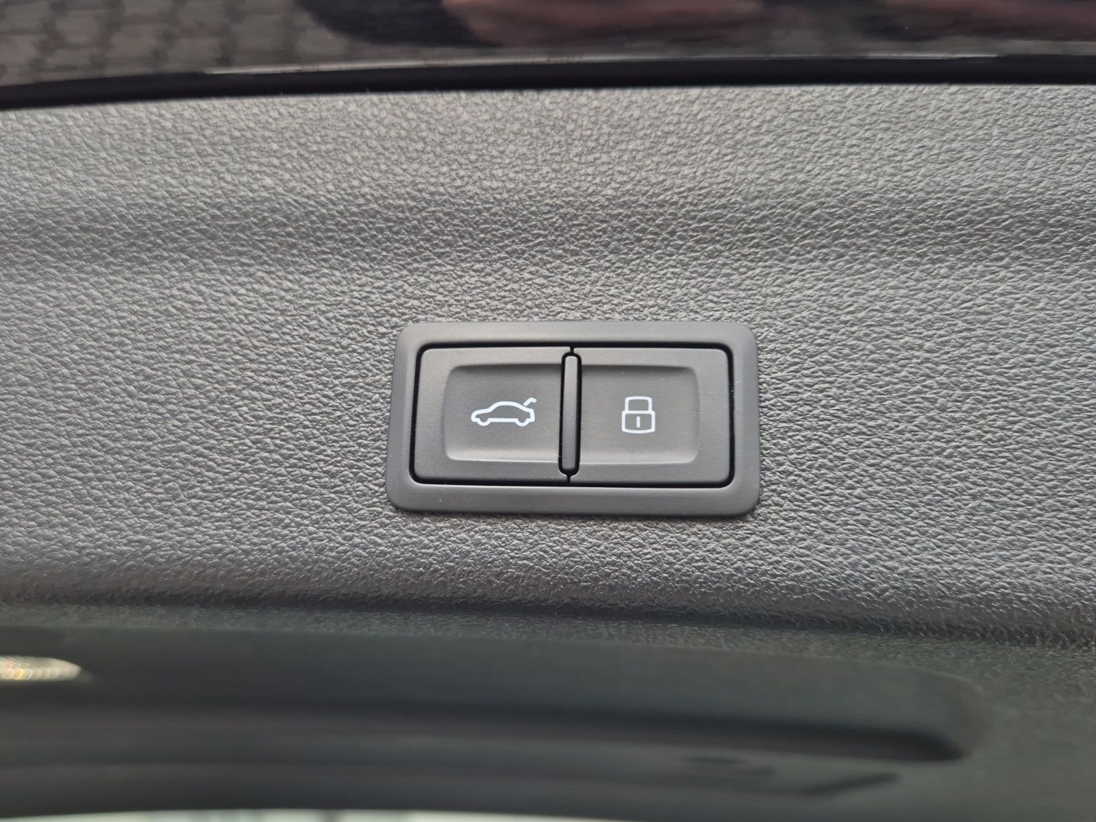 Fahrzeugabbildung Audi A6 Allroad quattro 45 TDI LED Navi Luft AVC HUD