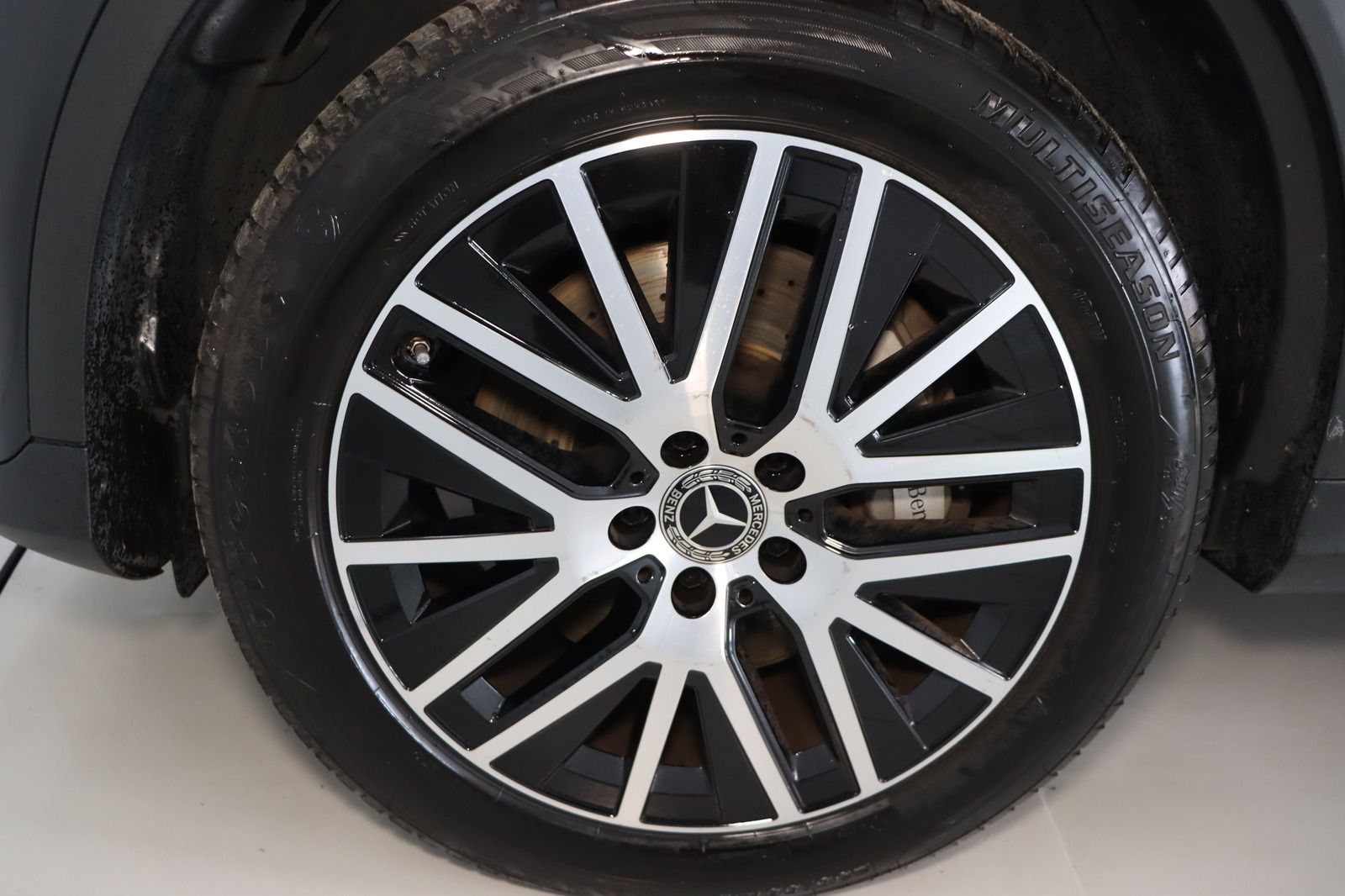 Fahrzeugabbildung Mercedes-Benz GLC 300 e 4Matic * DIS * RFK * LED