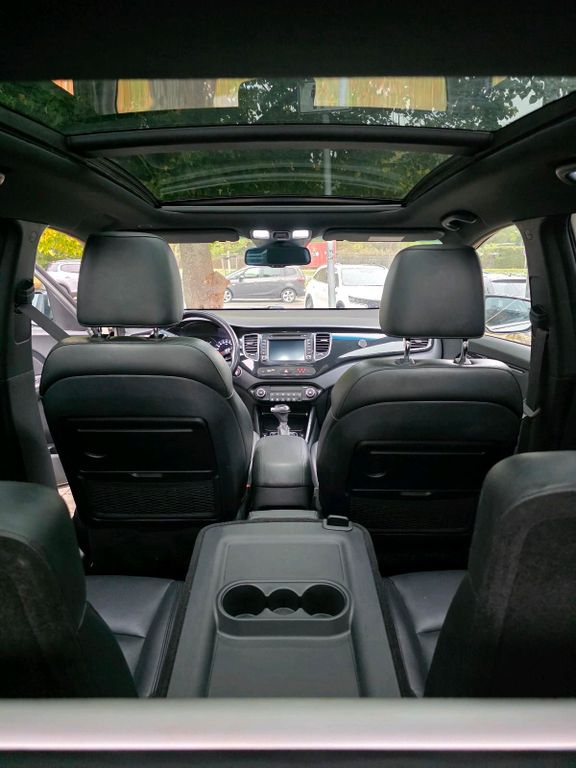 Image of Kia Carens