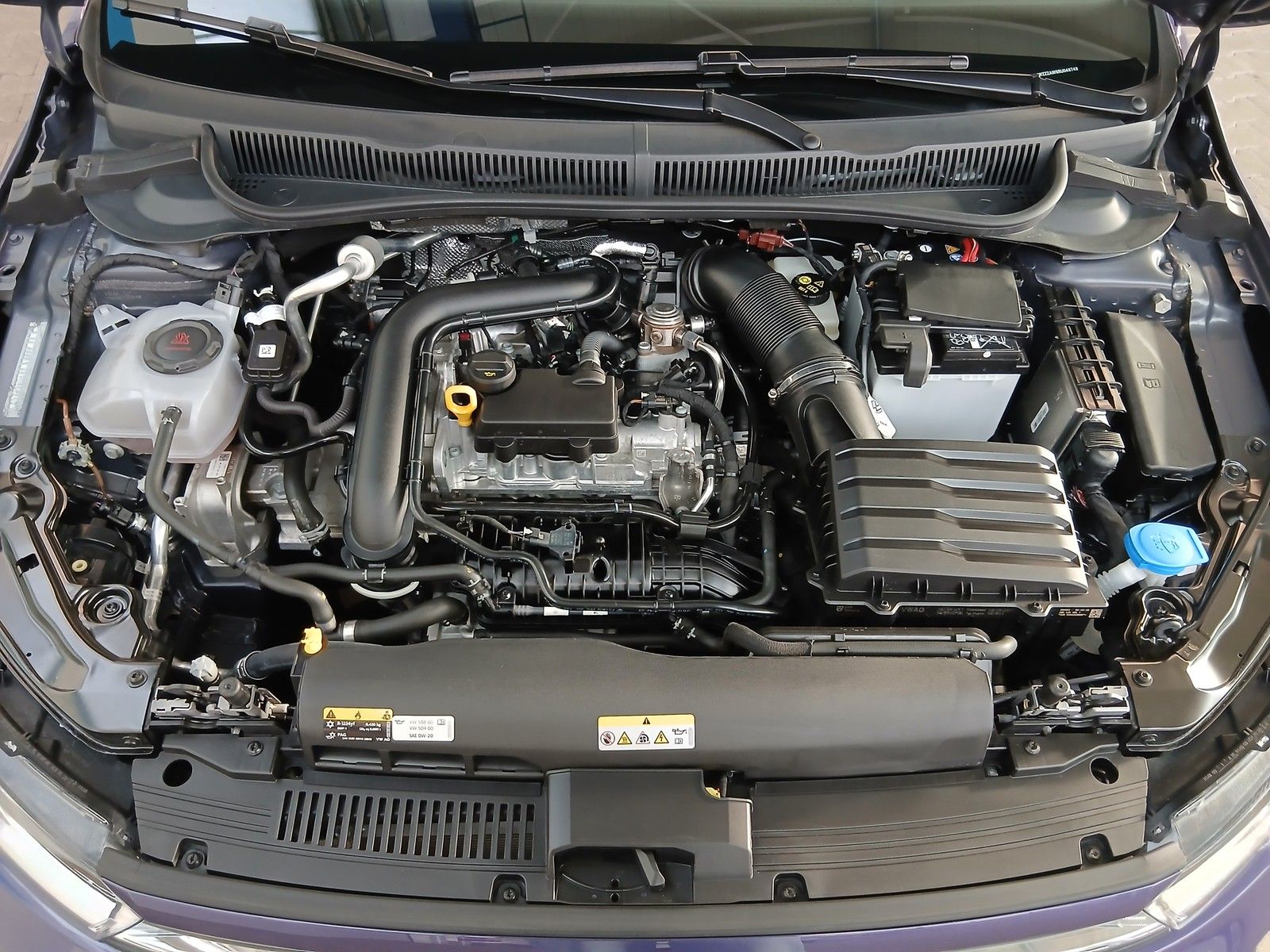 Fahrzeugabbildung Volkswagen Polo Move 1,0 TSI DSG + IQ.Drive + Navi + Kamera