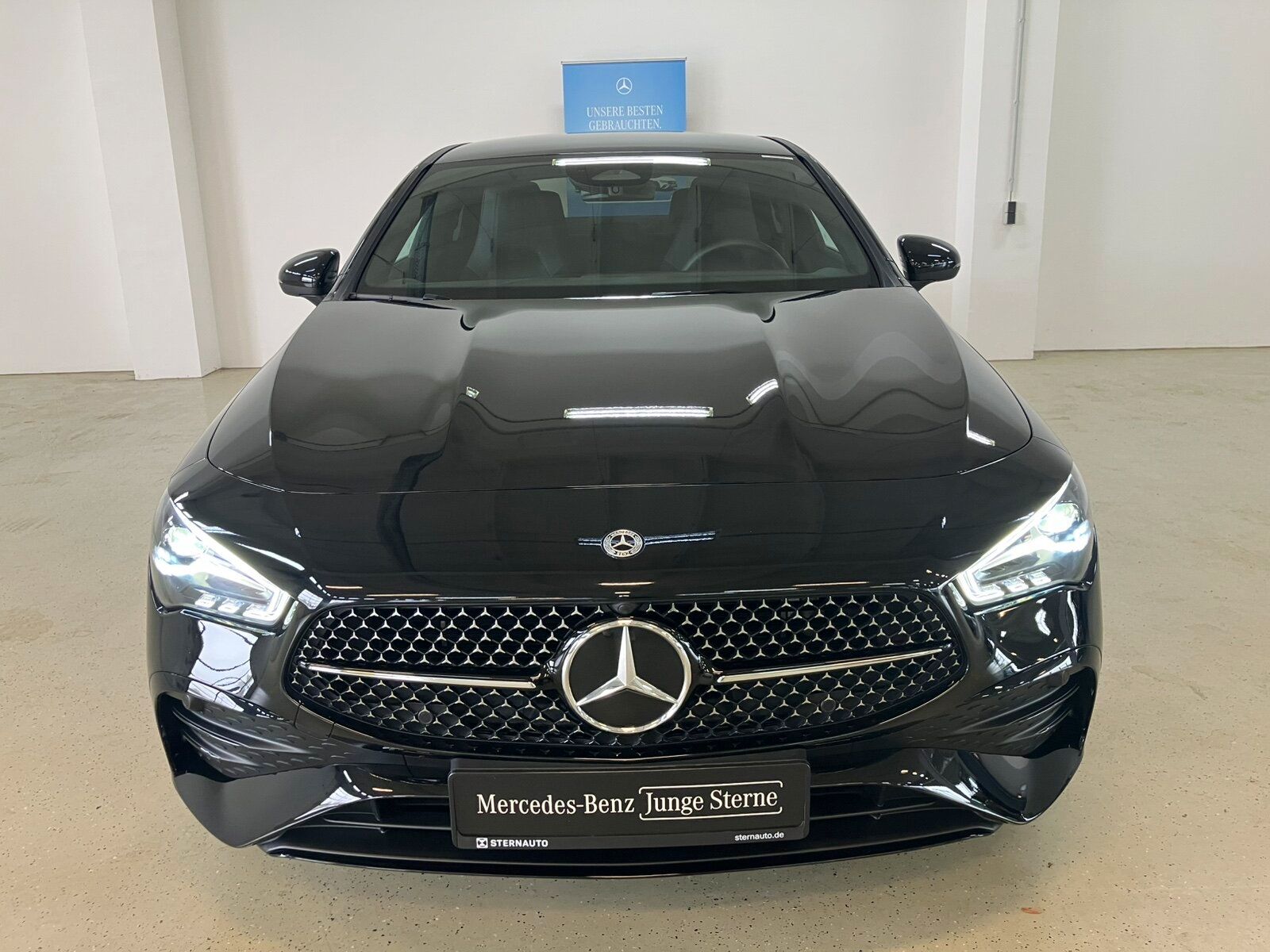 Mercedes-Benz CLA 250 e Coupé mit EQ Hybrid Technologie AMG Li imagem 3