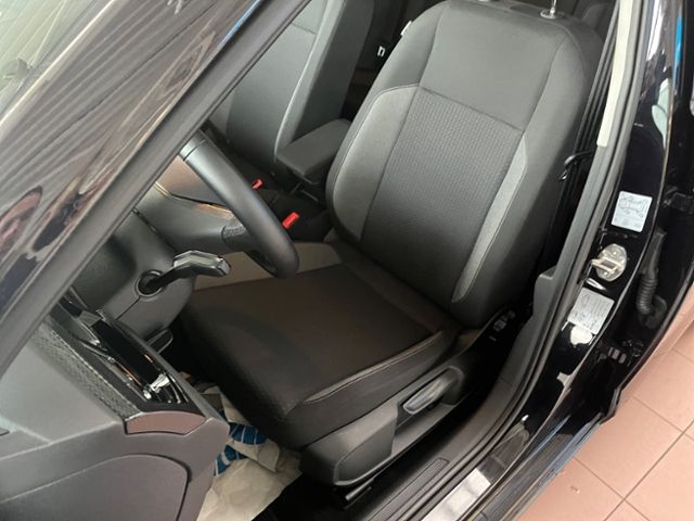 Fahrzeugabbildung Volkswagen Polo 1.0 TSI LIFE ACC GJR LED NAVI