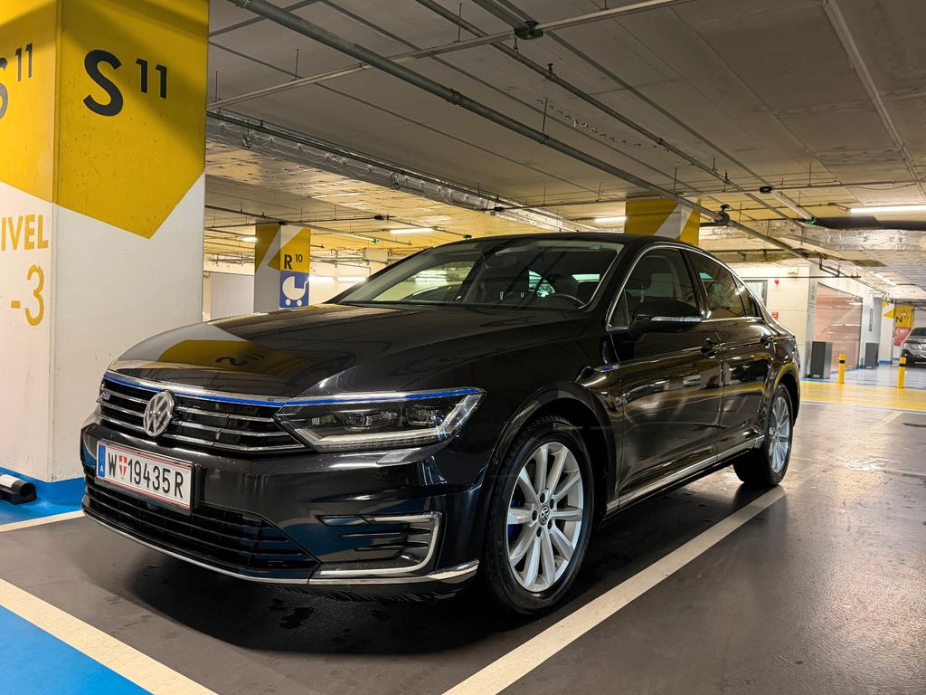 Image of Volkswagen Passat