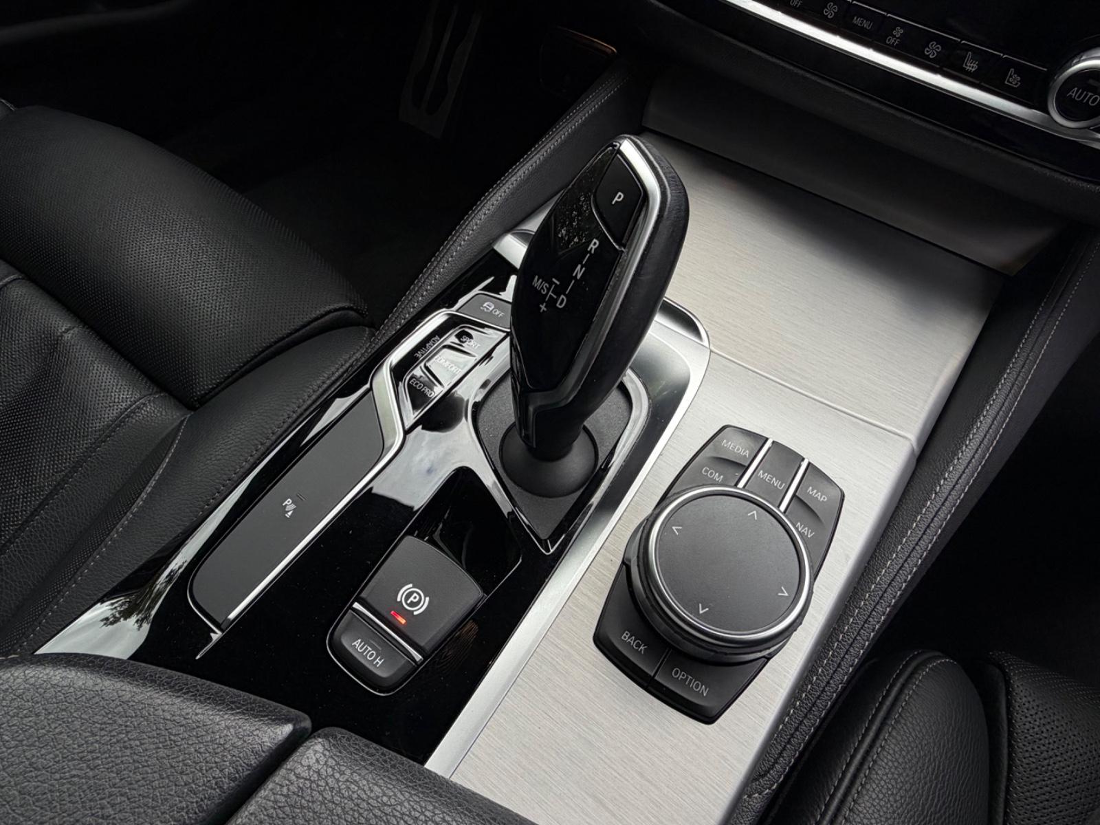 BMW 530d  Touring   M-Sport Performance  1-Hand