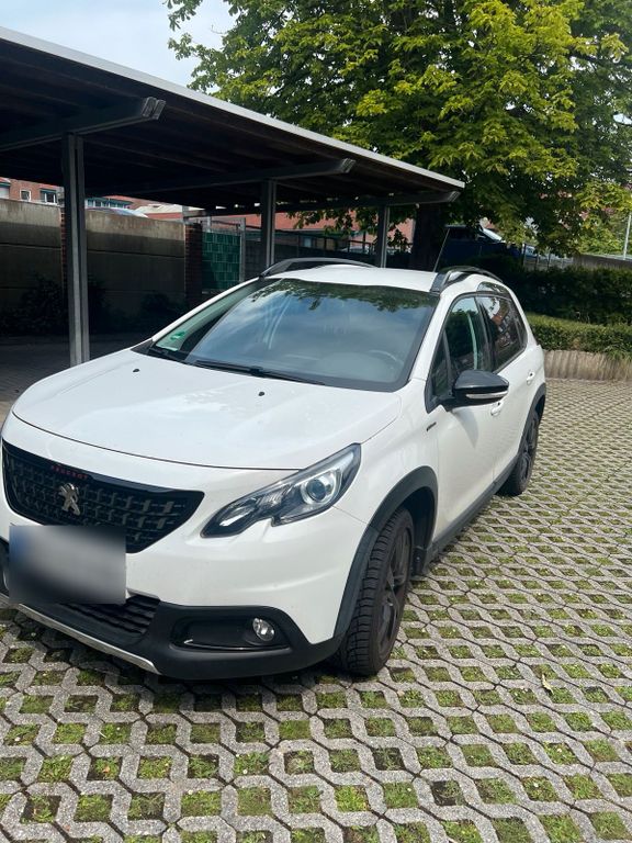 Image of Peugeot e-2008