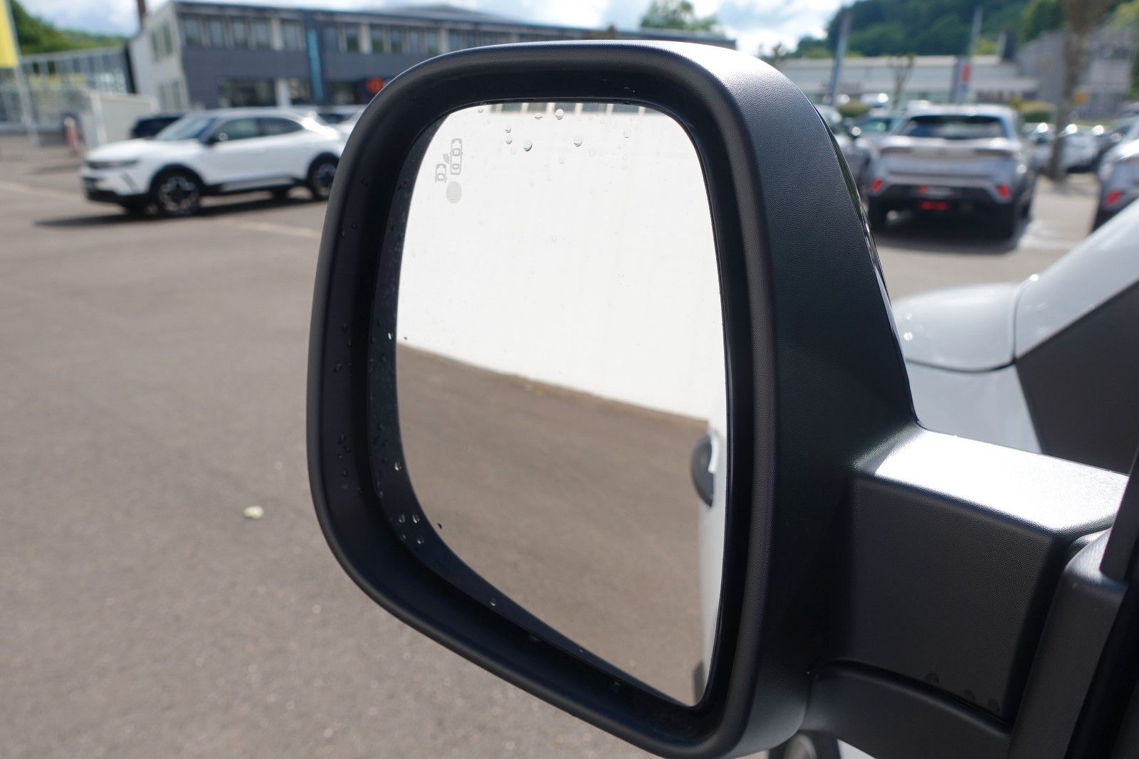 Fahrzeugabbildung Opel Combo E Cargo XL, Schlechtweg, FlexCargo, Navi