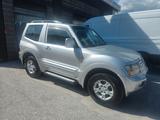 Mitsubishi Pajero 3.2 16V DI-D 3p. GLS1 - Mitsubishi Pajero: Limousine