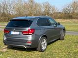 BMW X5 xDrive30d - M Sportpaket, Head-Up, usw. - BMW X5 mit Diesel-Antrieb: Sportpaket