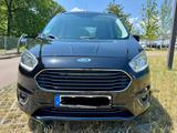 Ford Tourneo Courier 1.0 EcoBoost 74kW Titanium T... - schwarze Ford Tourneo Courier