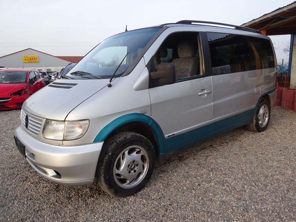 Mercedes-Benz V 220