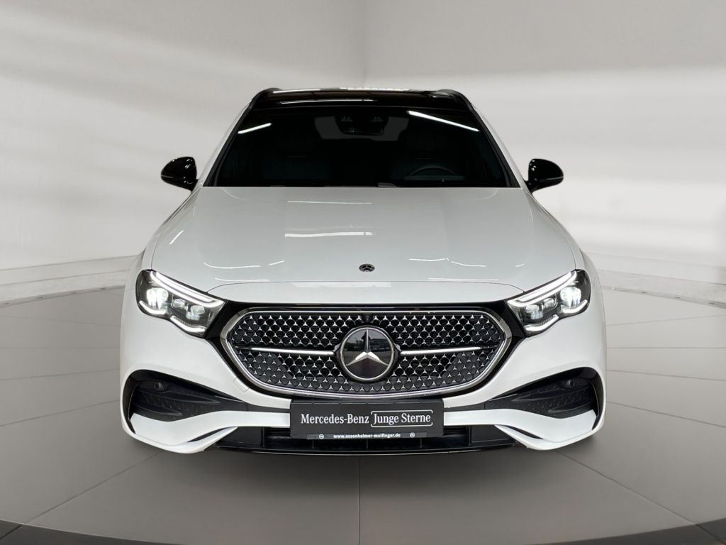 Mercedes-Benz E 300 T de 4matic AMG AMG+MBUX+Burm+Night+AHK foto 6