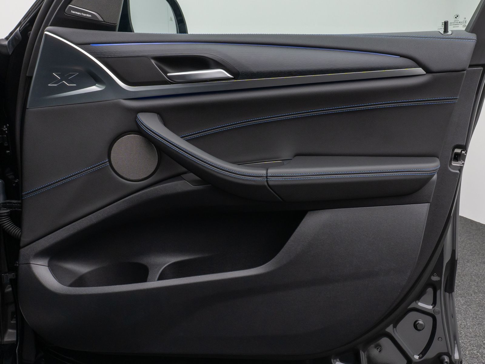 Fahrzeugabbildung BMW X3 xD30i  M Sport Panorama Laser 360°HUD DAB H/K