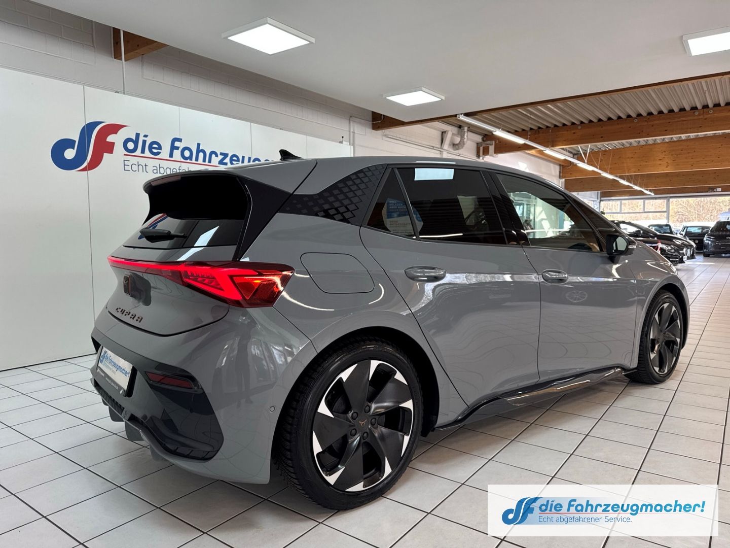 Fahrzeugabbildung CUPRA Born 170 kW Navi Digitales Cockpit 360 Kamera LE