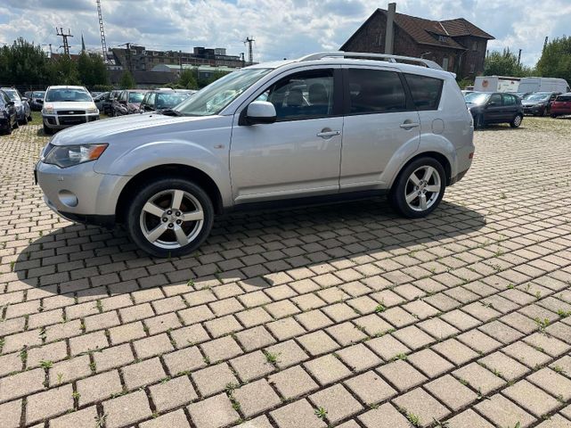 Mitsubishi Outlander 2.0 DI-D Intense,Nur für Gewerbe und E