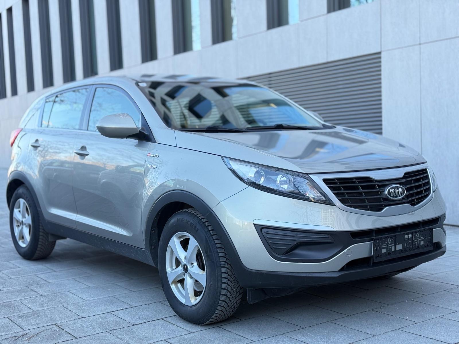 Kia Sportage Attract 4WD 4x4 TÜV