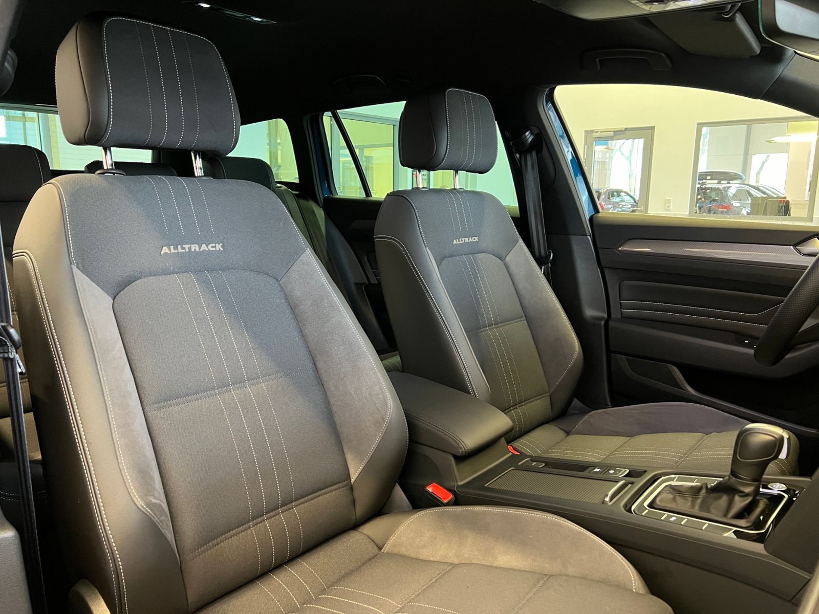 Fahrzeugabbildung Volkswagen Passat Variant Alltrack 2.0 TDI DSG 4MOTION *AHK