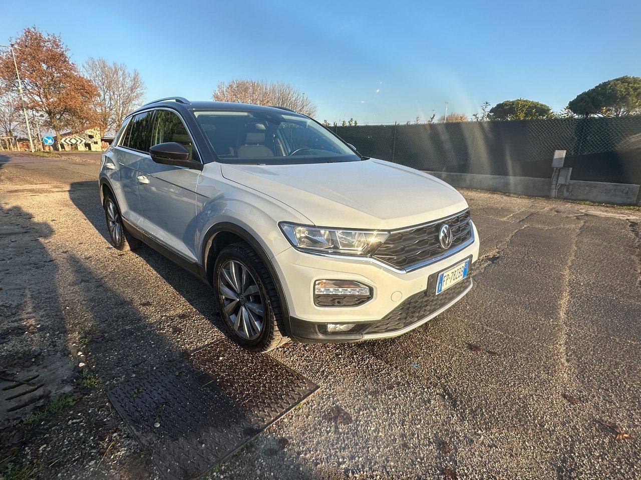 VW Volkswagen T-Roc 2.0 TDI SCR 4MOTION Style BlueM