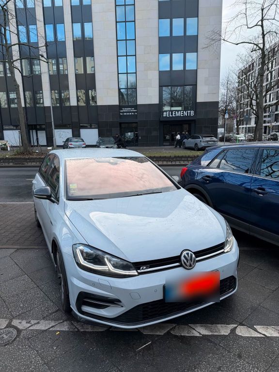 Image of Volkswagen Golf