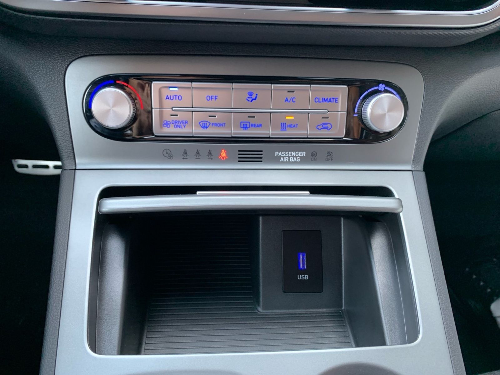 Fahrzeugabbildung Hyundai KONA Edition 30+ Elektro Navi Allwetter