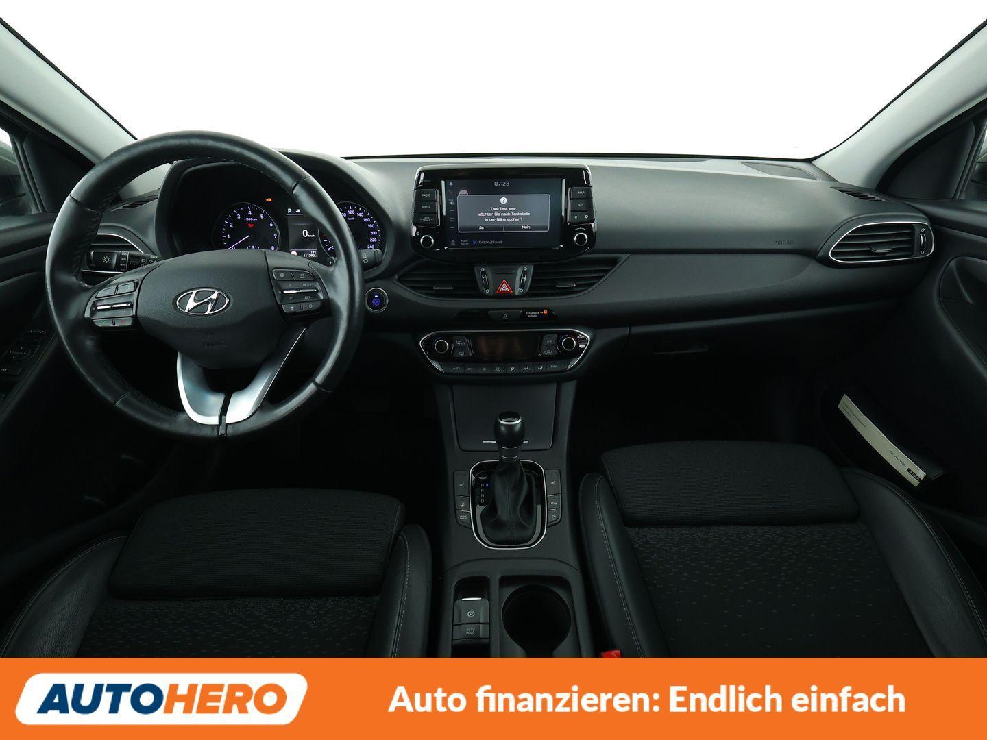 Hyundai i30 1.4 TGDI Premium Aut*NAVI*LED*ACC*CAM*PDC*