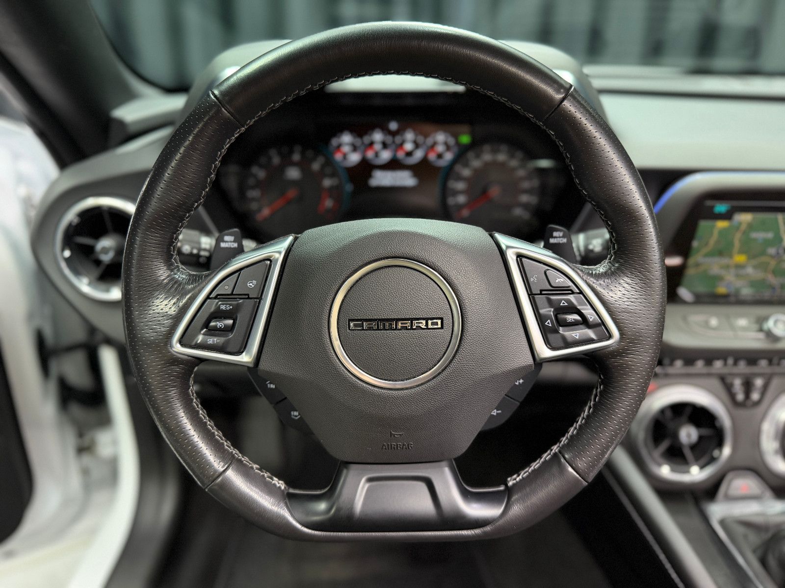Fahrzeugabbildung Chevrolet Camaro Coupé V8|SCHALTER|RECARO|DEUTSCHES FZG|