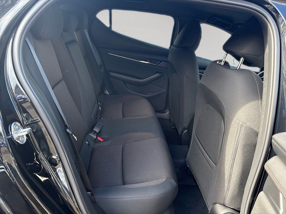 Fahrzeugabbildung Mazda 3 2.5i 140PS A/T Exclusive