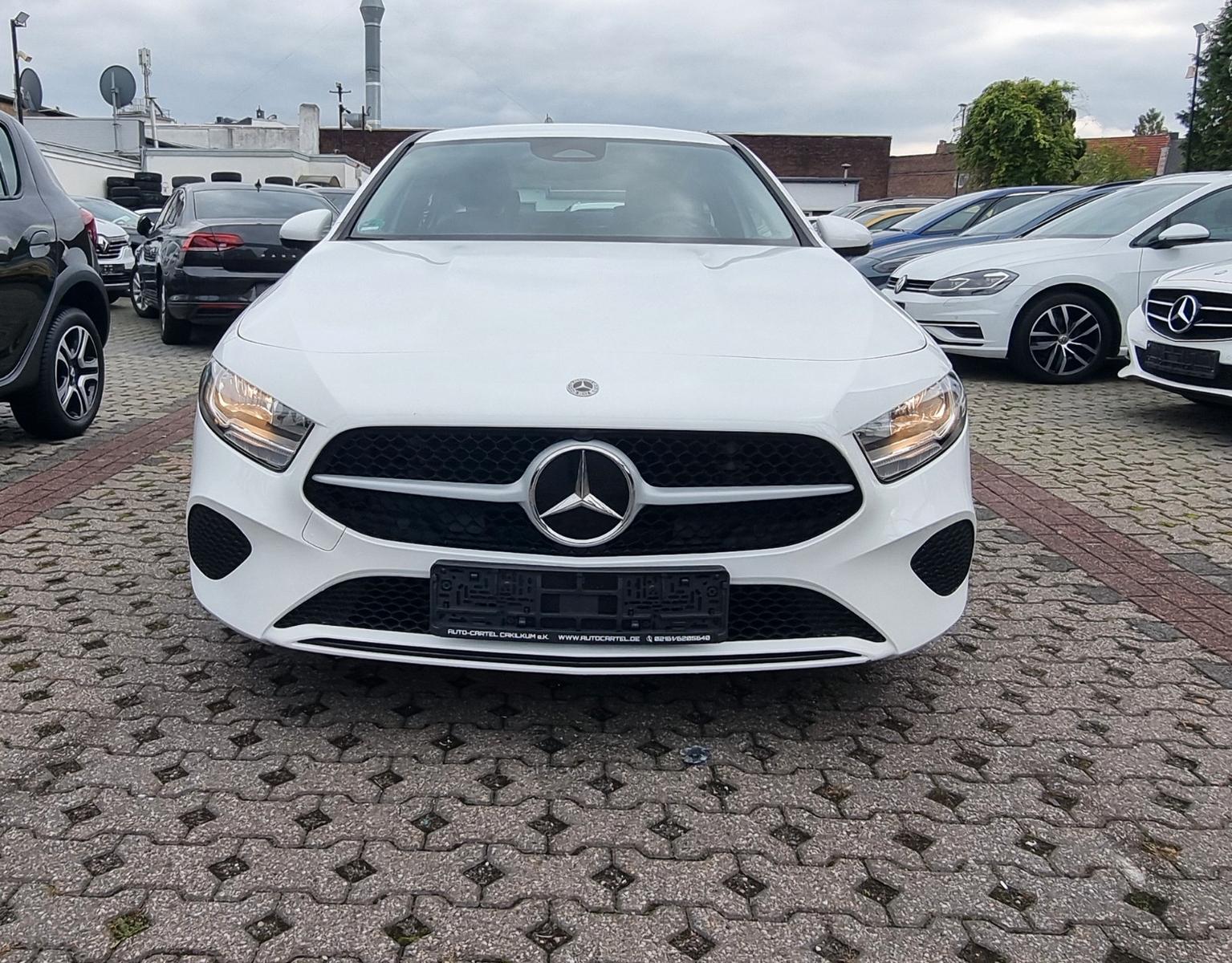 Mercedes-Benz A 180 Lim-48TKM-LEDER-KAMERA-GARANTIE-AUTOMATIK-