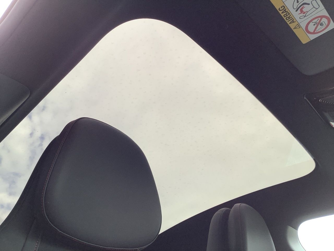 Fahrzeugabbildung Mercedes-Benz CLA 350 4M elektrisch AMG+PANO+NIGHT+MEMORY+KEYL