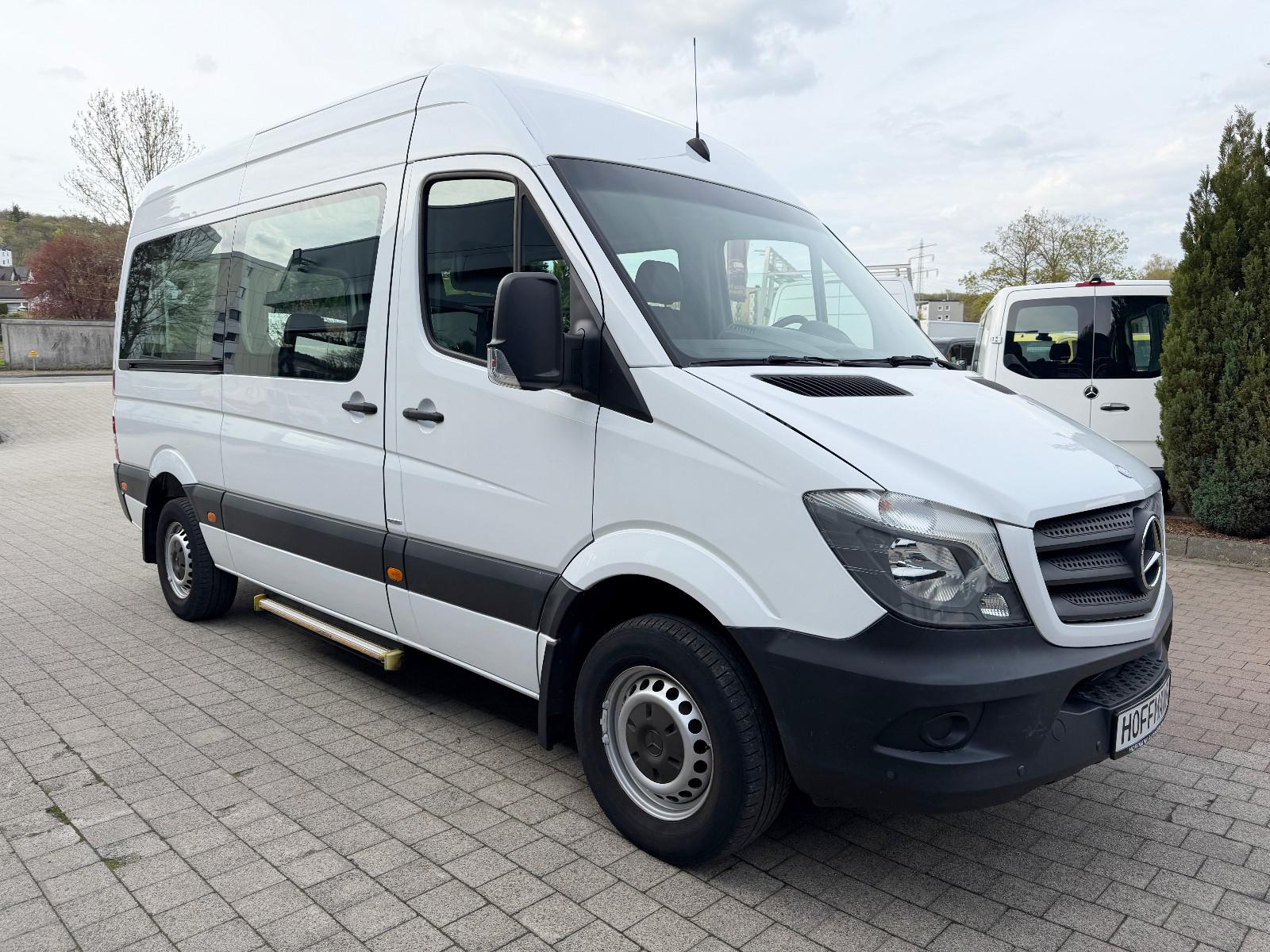 Mercedes-Benz Sprinter 313CDI Bus 9-Sitze L2H2 RWD Schwingsitz