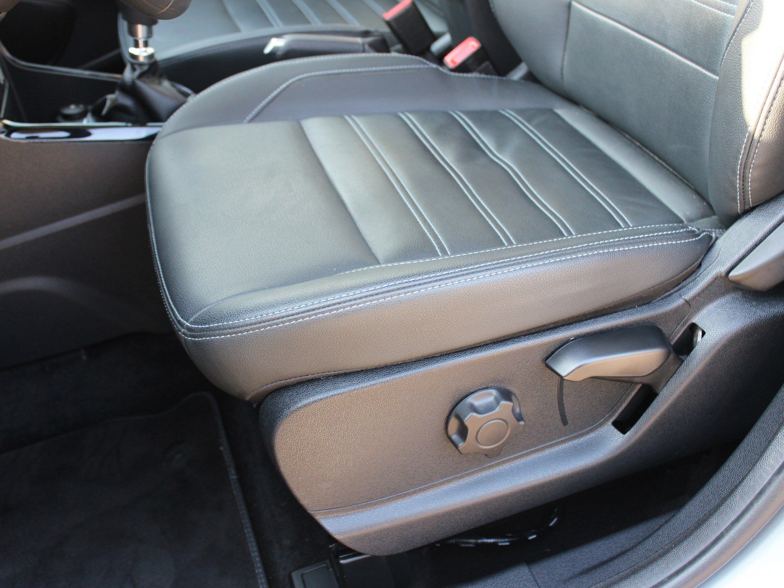 Fahrzeugabbildung Ford EcoSport Active 1,0 EcoBoost Start/Stopp