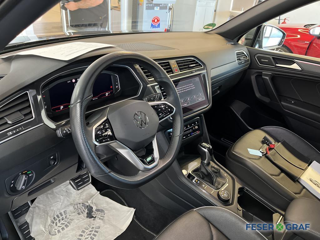 Volkswagen Tiguan Allspace R-Line 2.0 TDI 4MOTION AHK PANO