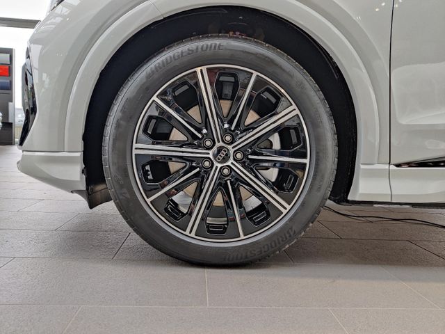 Q4 40 e-tron S line/AHK/NAVI/Optik