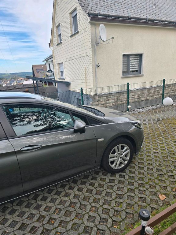 Image of Opel Astra