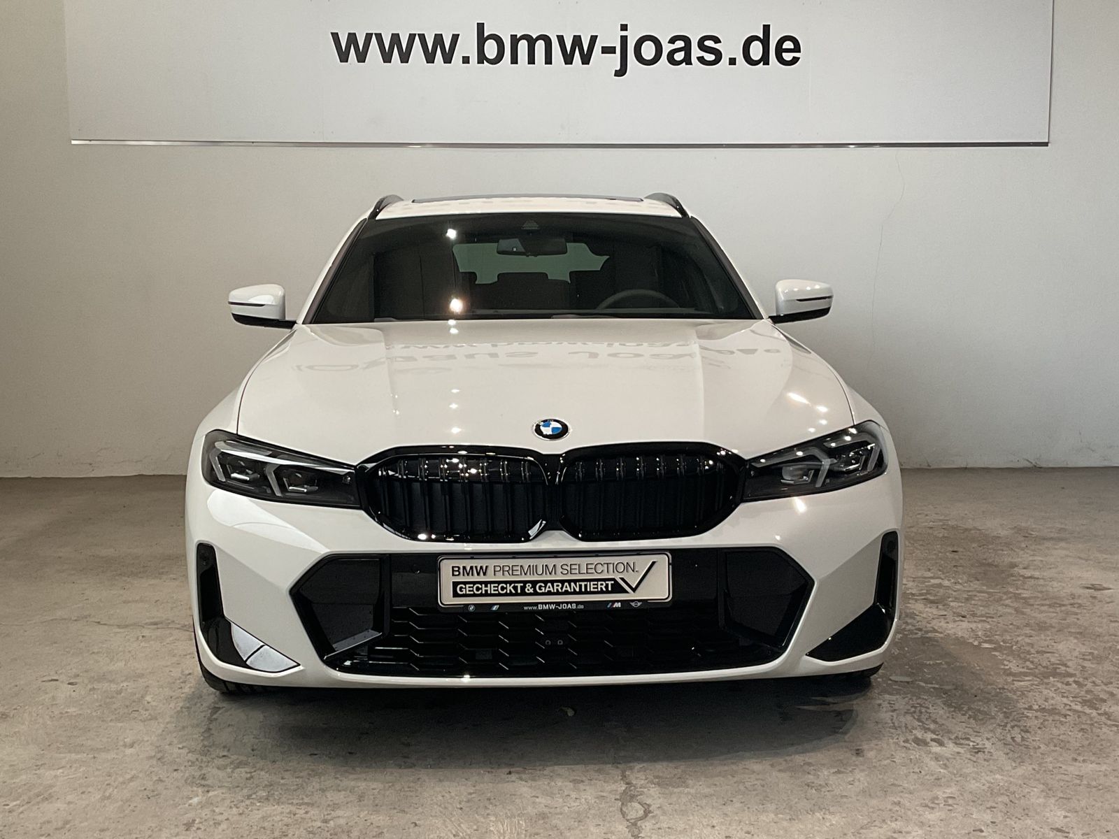 Fahrzeugabbildung BMW 320d Panorama Glasdach, H&K Hifi, 18" &apos;LMR