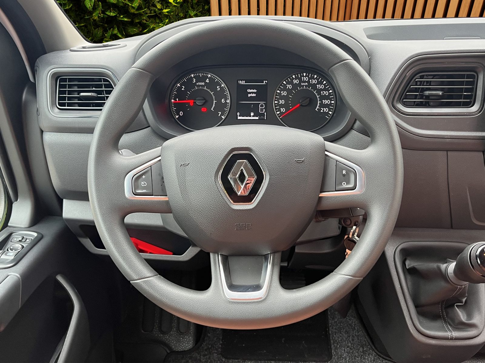 Fahrzeugabbildung Renault Ahorn Ahorn Van 620*2.3 BLUE*Solar*Markise*Alu**