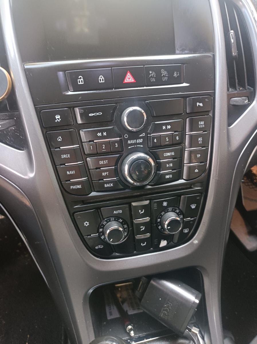 Opel Astra 2015 — photo 9