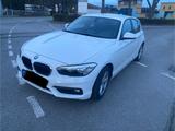 BMW 120i Advantage PDC-SHZ-8fach bereift 