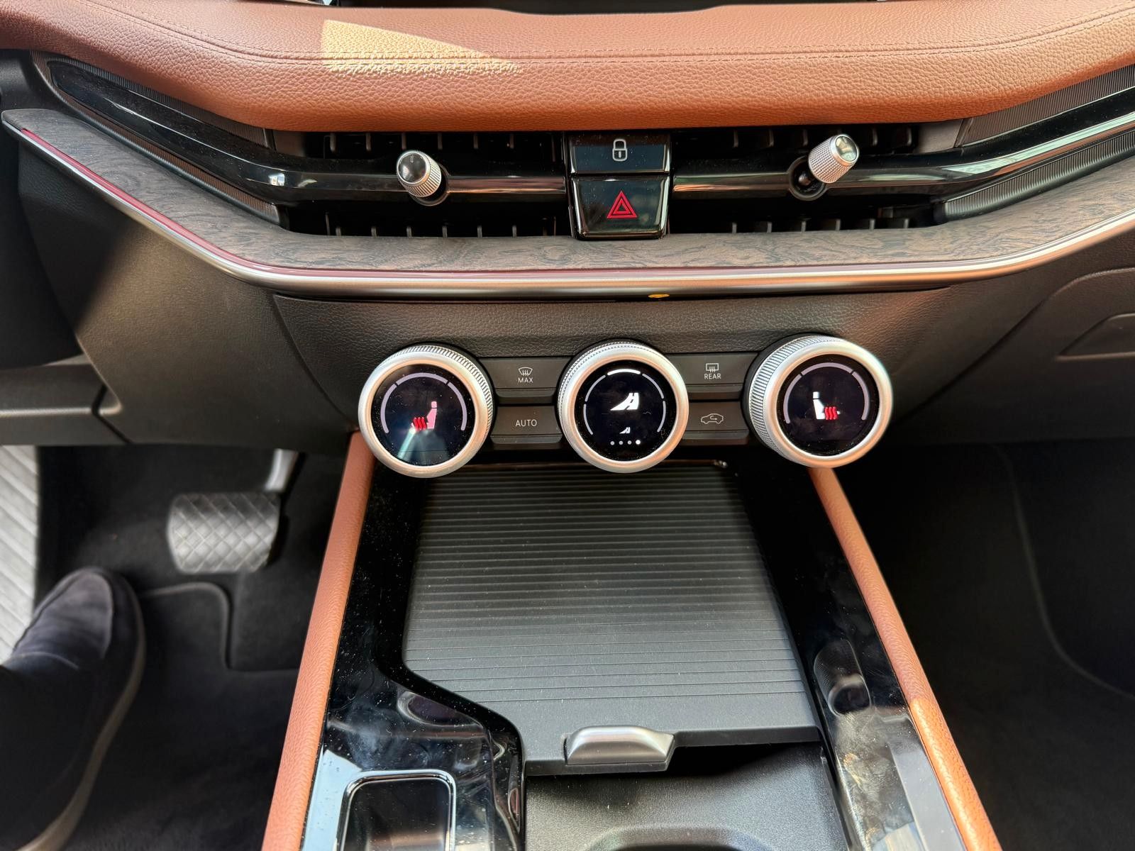 Fahrzeugabbildung SKODA Superb Combi L&K